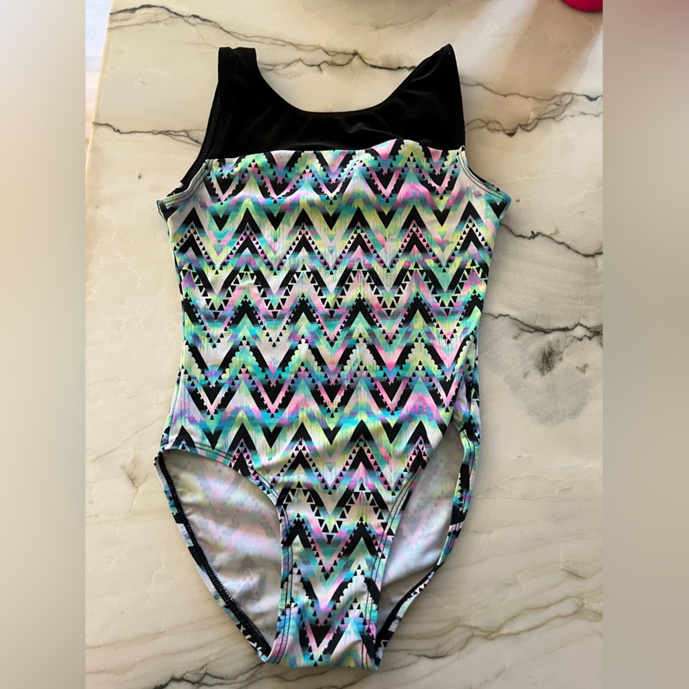 Girls gymnastic leotard, child large